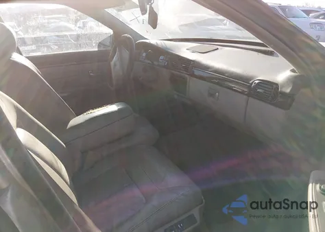 1998 Cadillac Deville D'elegance z USA, uszkodzony, nr VIN 1G6KE54Y2WU788548